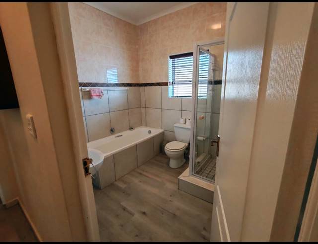 3 BEDROOM HOUSE FOR SALE IN DANA BAY